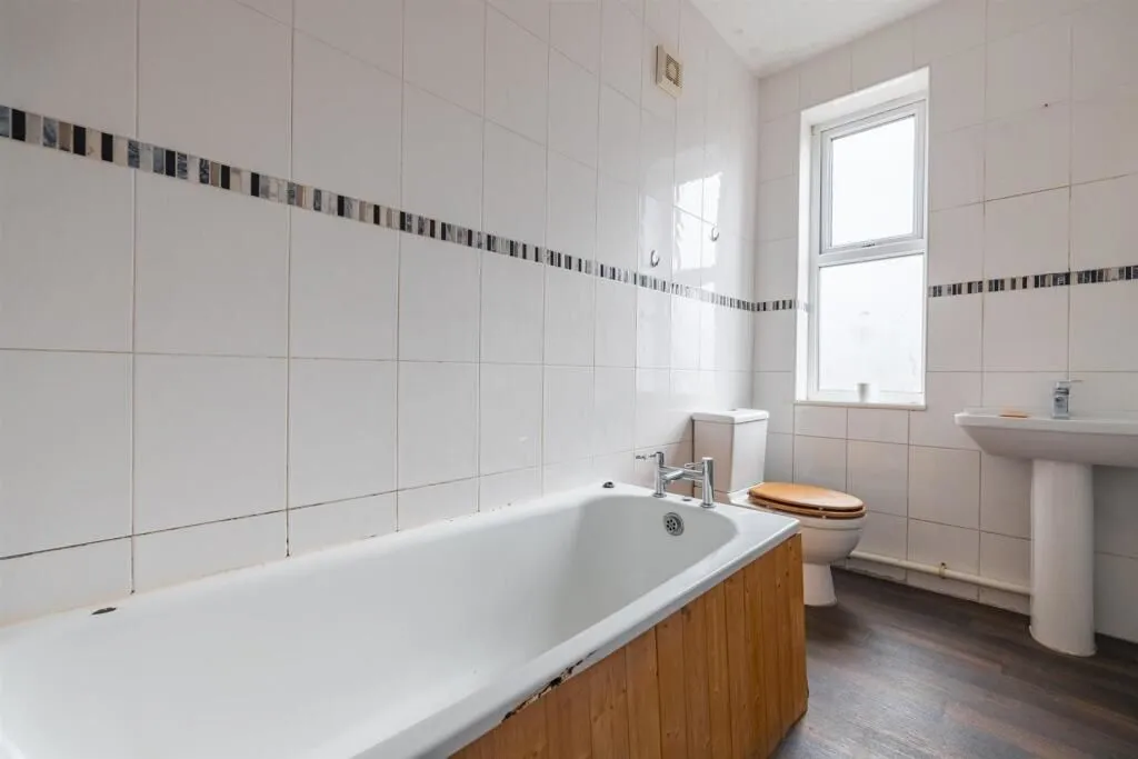 Liversidge Road, Birkenhead, Merseyside, CH42 0LS - Online Auctions
