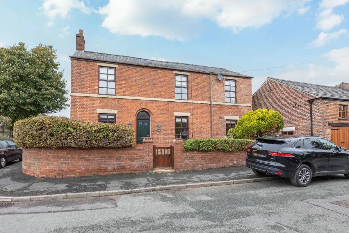 Grange Lane, Newton, Preston, Lancashire, PR4 3RS - Online Auctions