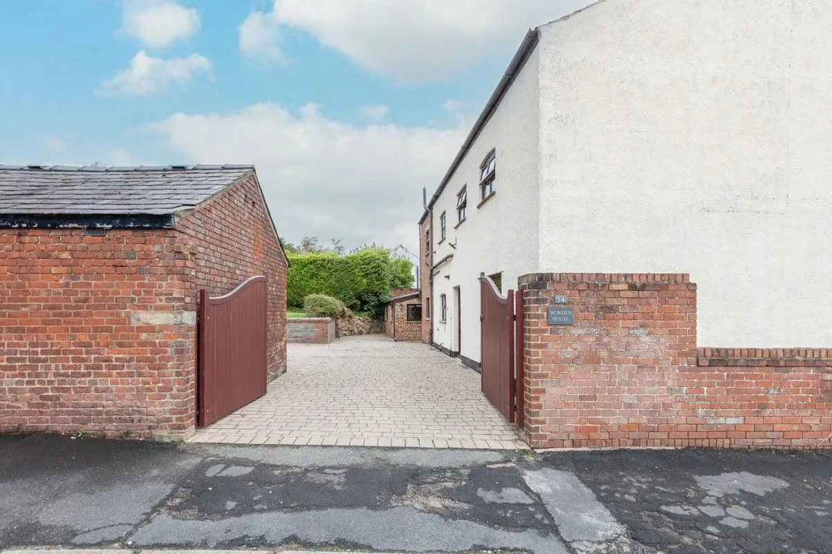 Grange Lane, Newton, Preston, Lancashire, PR4 3RS - Online Auctions