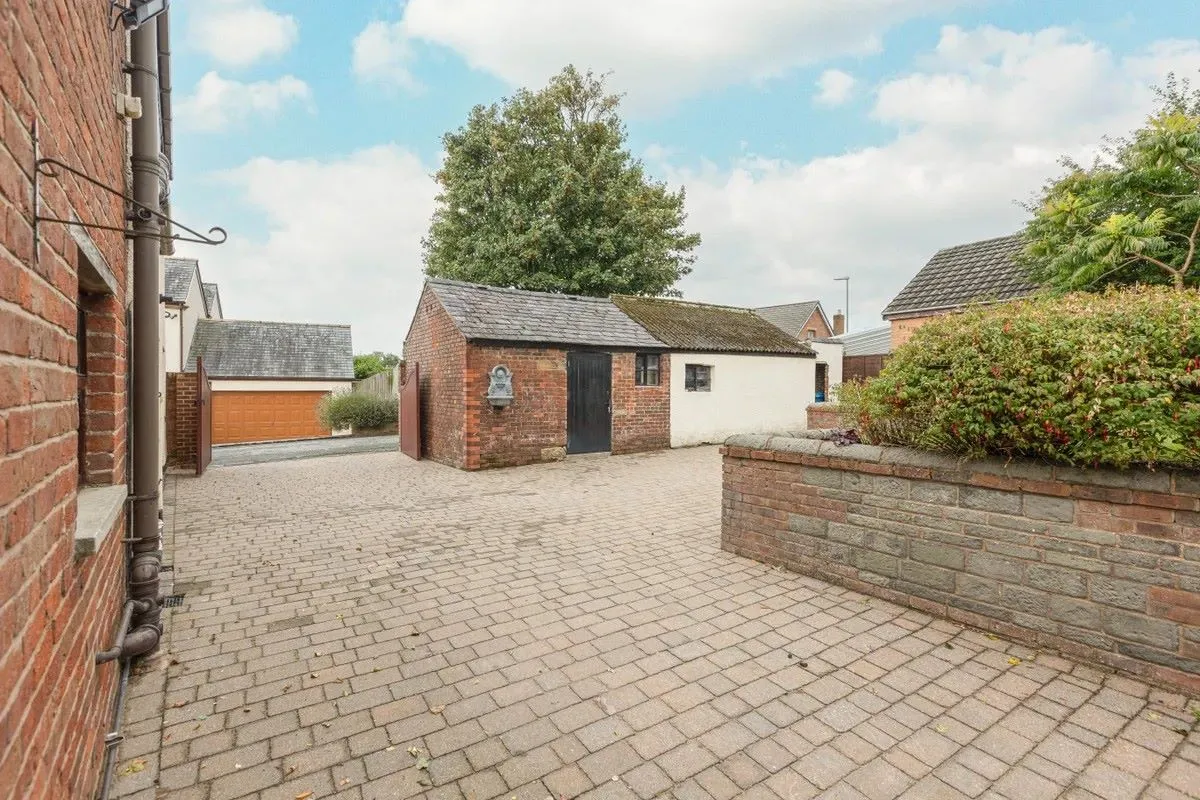Grange Lane, Newton, Preston, Lancashire, PR4 3RS - Online Auctions