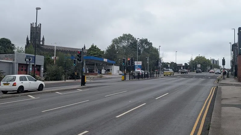 Huddersfield Road, Oldham, Lancashire, OL1 3LG - Online Auctions