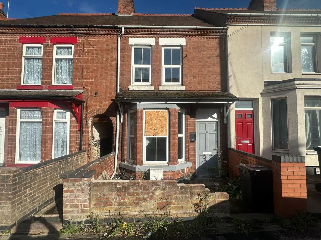 Church Road, Nuneaton, Warwickshire, CV10 8LJ - Online Auctions