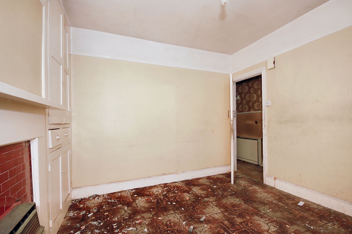 57 Whitworth Road