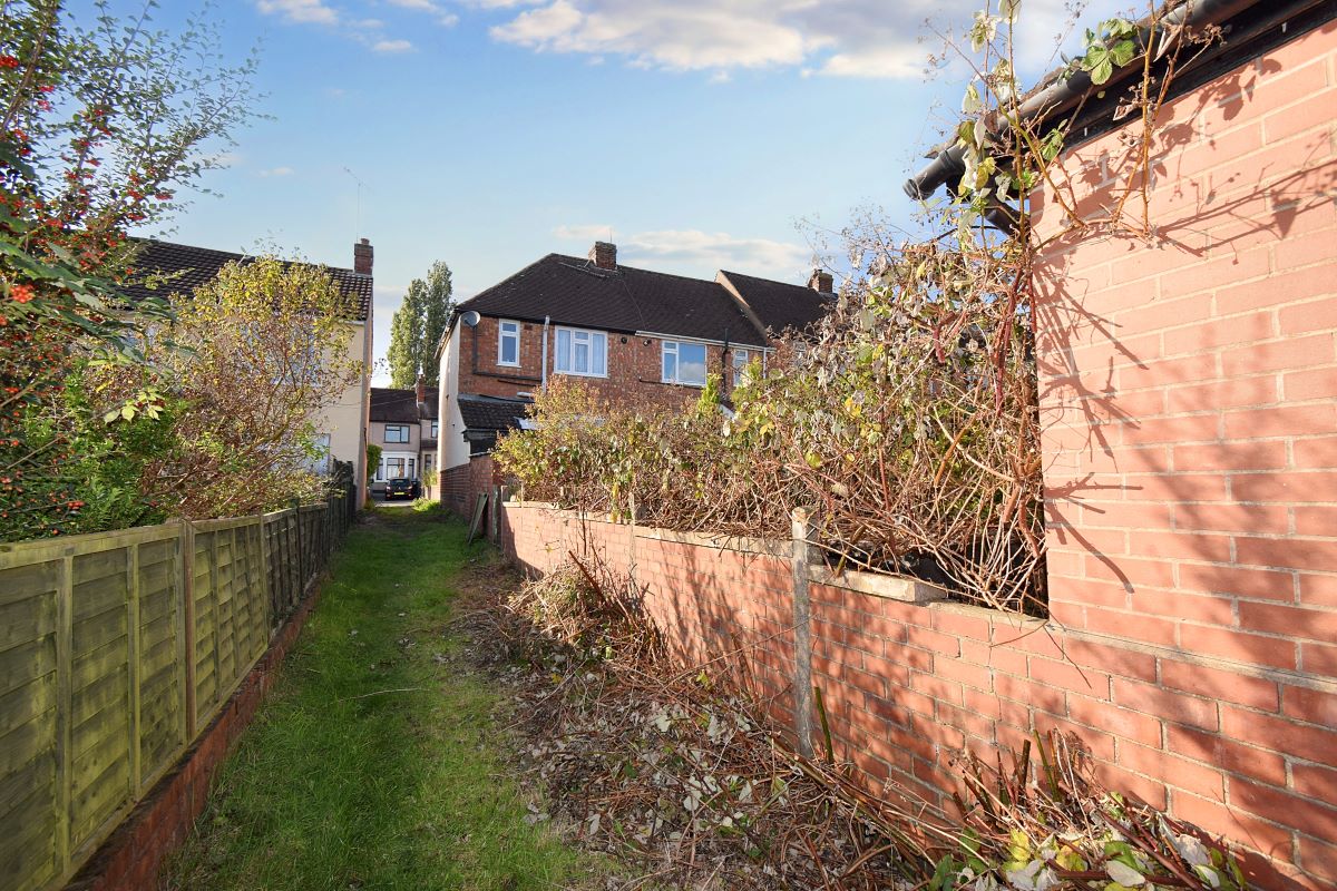 RESI – 86 Lincroft Crescent