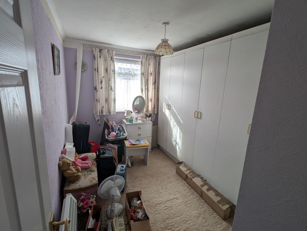 4 Wadhurst Road