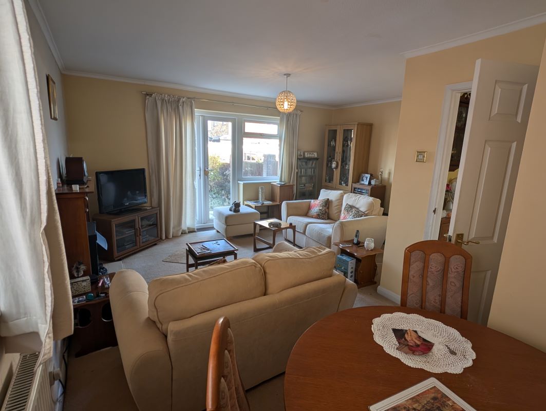 4 Wadhurst Road