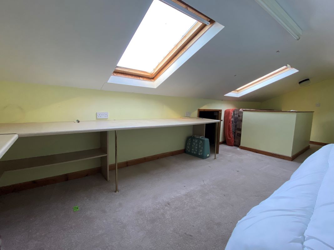 2 Tyne Close
