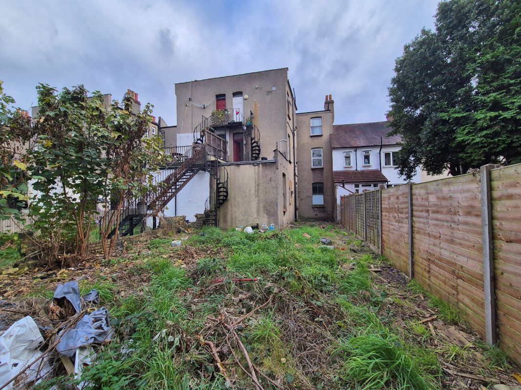 251-255 Morland Road