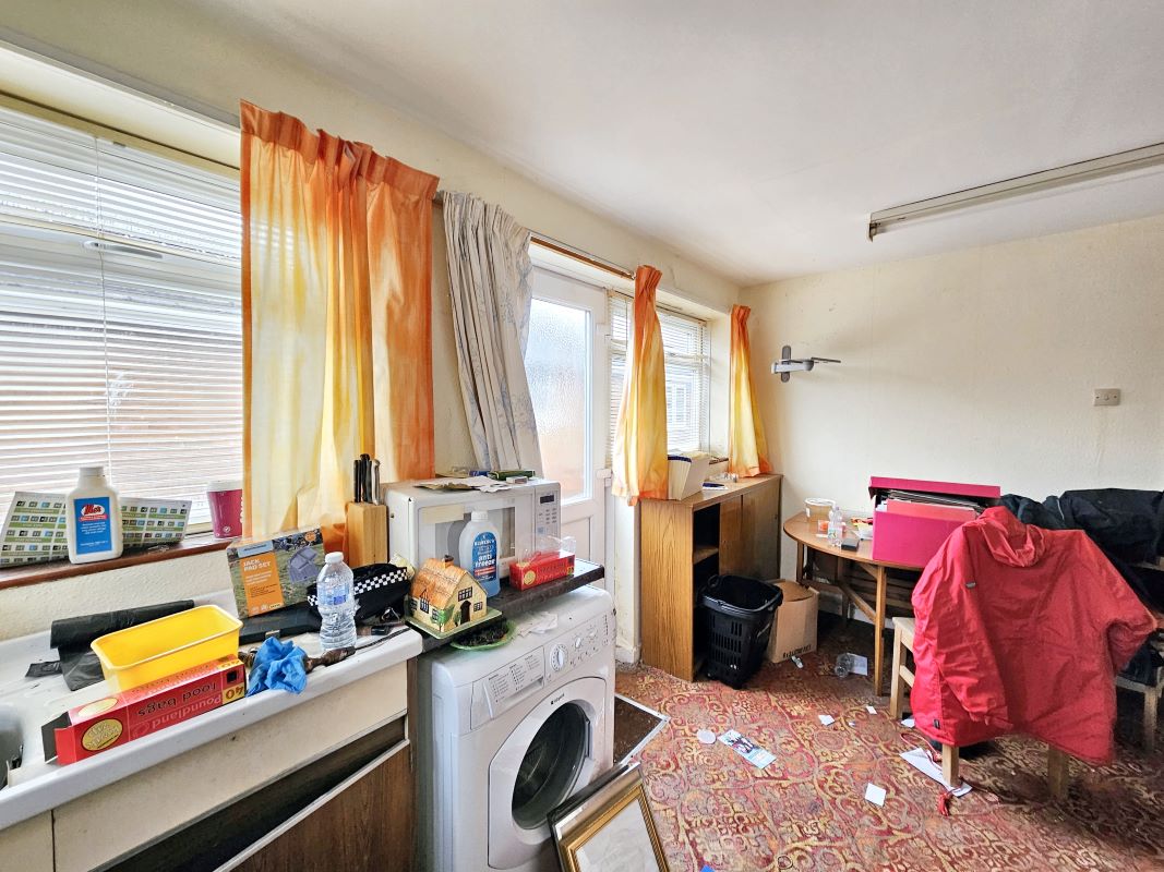 2 Tyne Close