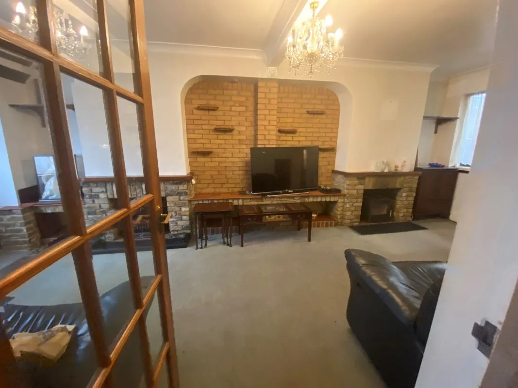 63 Manor Park Road, East Finchley, London, N2 0SN