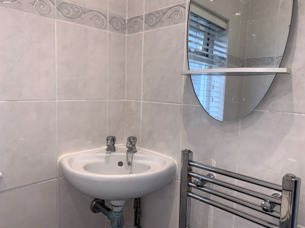 RESI – Flat 2b, Ivy Crescent