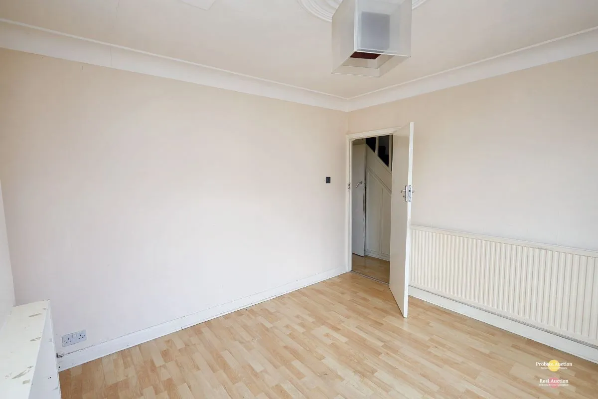 RESI – 79 Turner Road