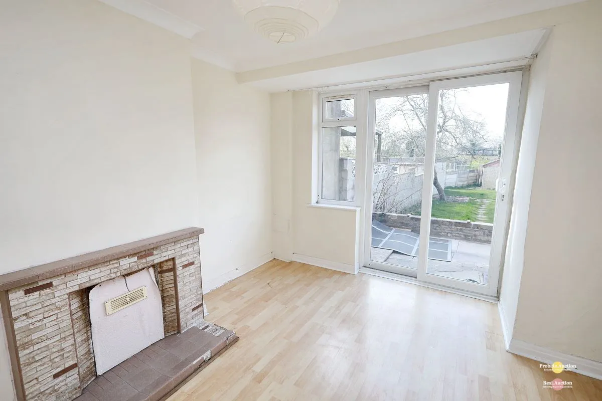 RESI – 79 Turner Road