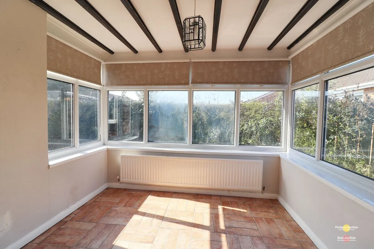 RESI – 14 Middleton Avenue