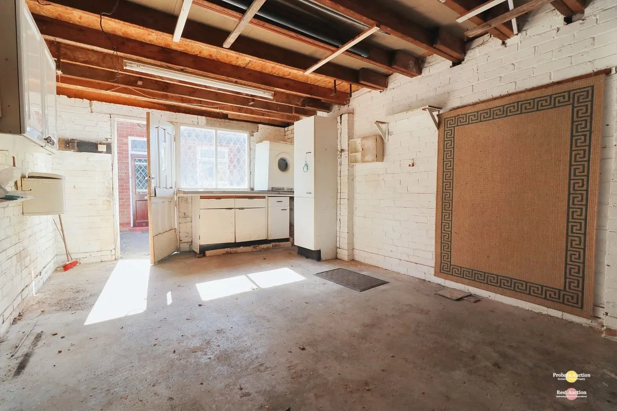RESI – 14 Middleton Avenue