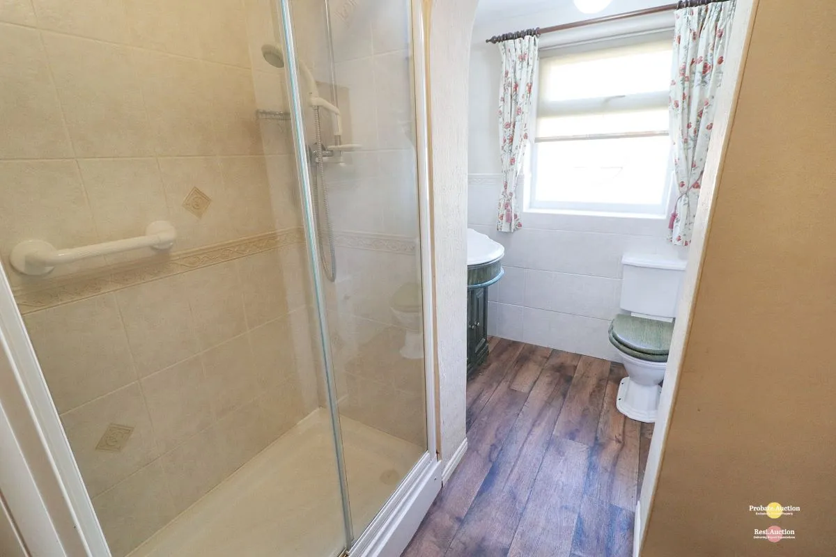 RESI – 14 Middleton Avenue