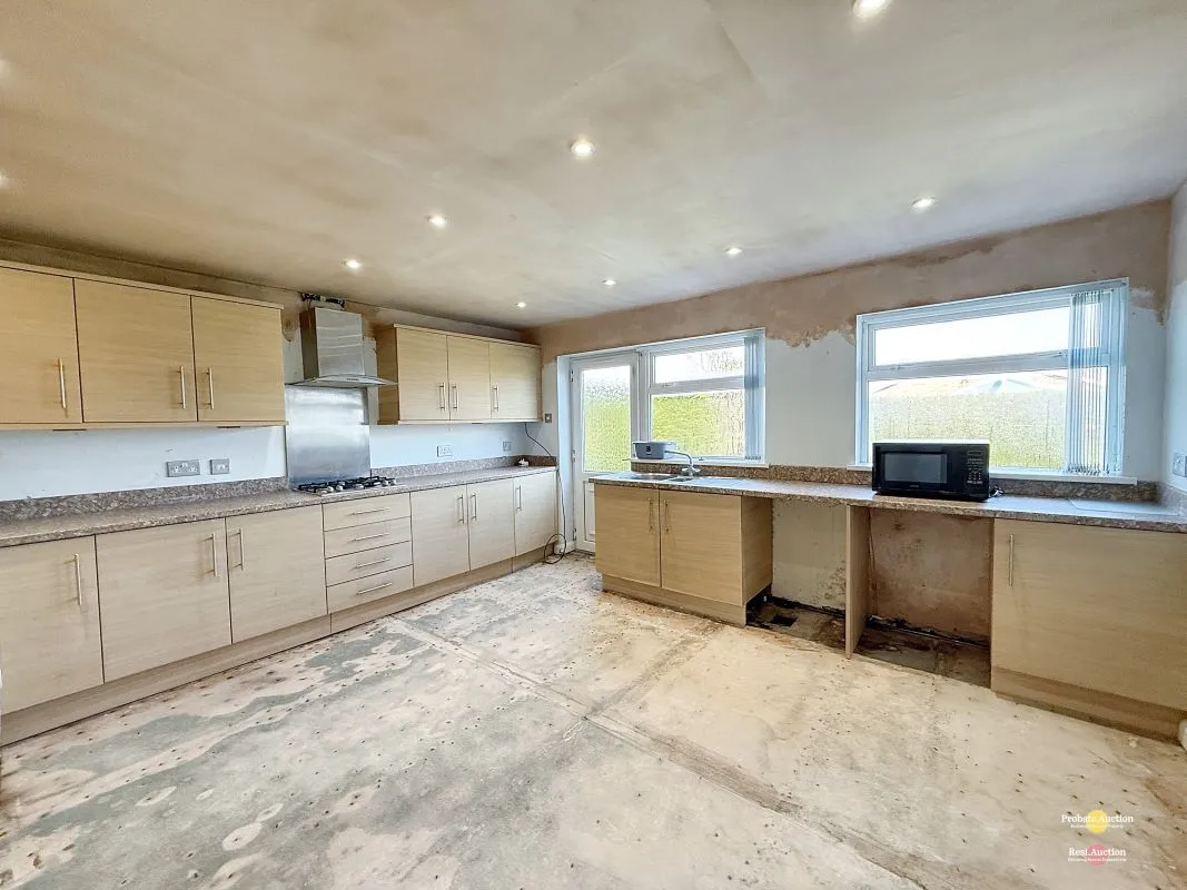 RESI – 9 Arran Close