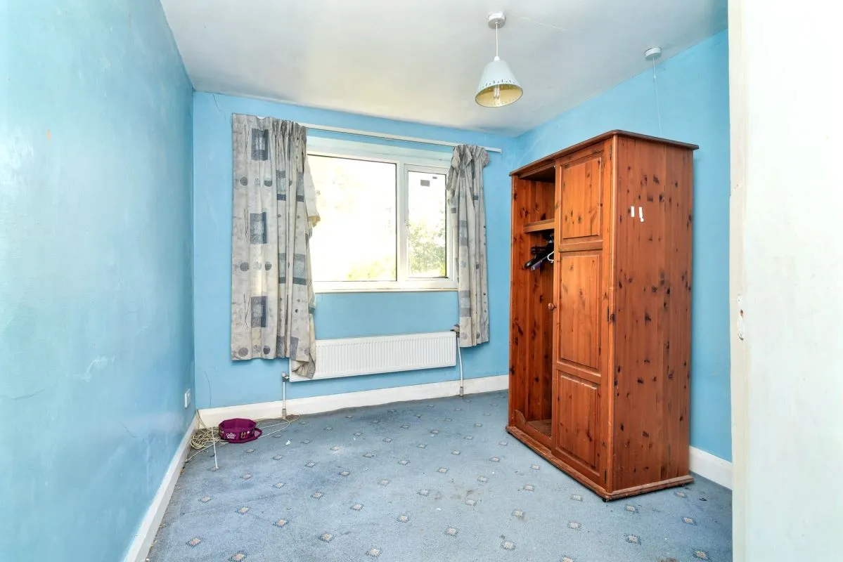 48 Lostock Junction Lane
