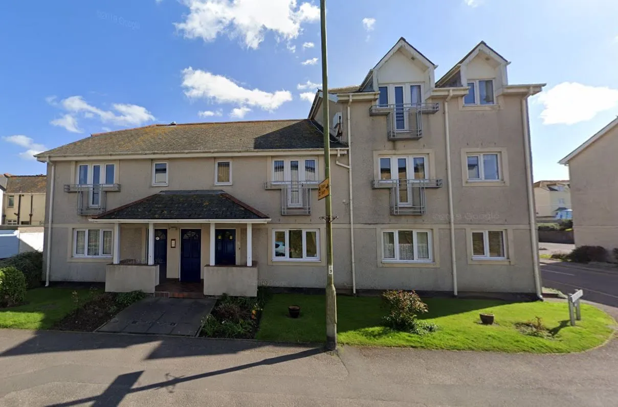 6 Norcombe Court