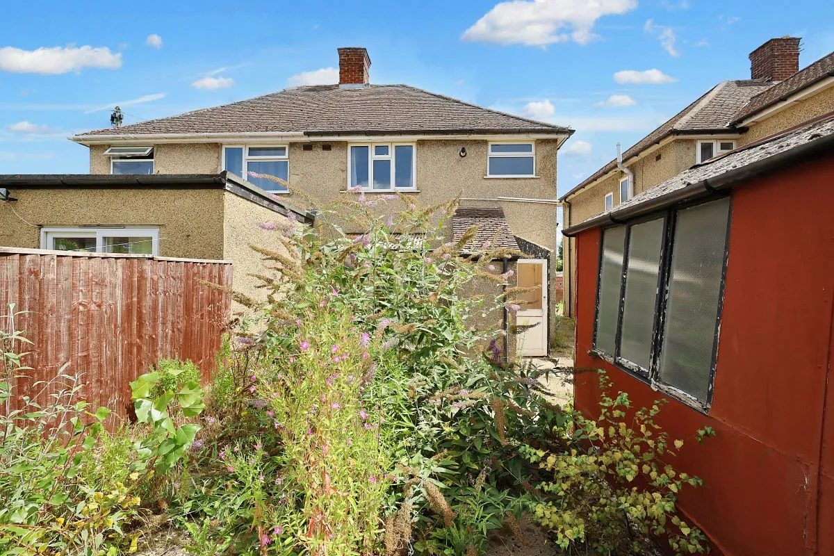 31 Hillsborough Road