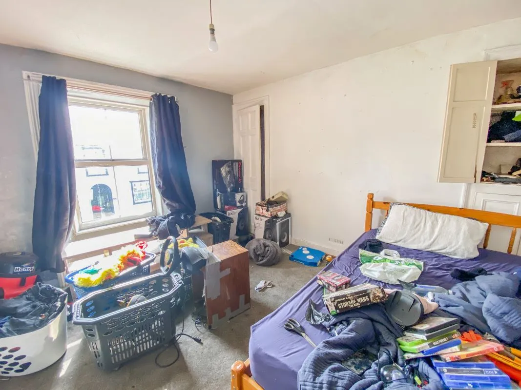 4 Laws Street, Pembroke Dock, Dyfed, SA72 6DL