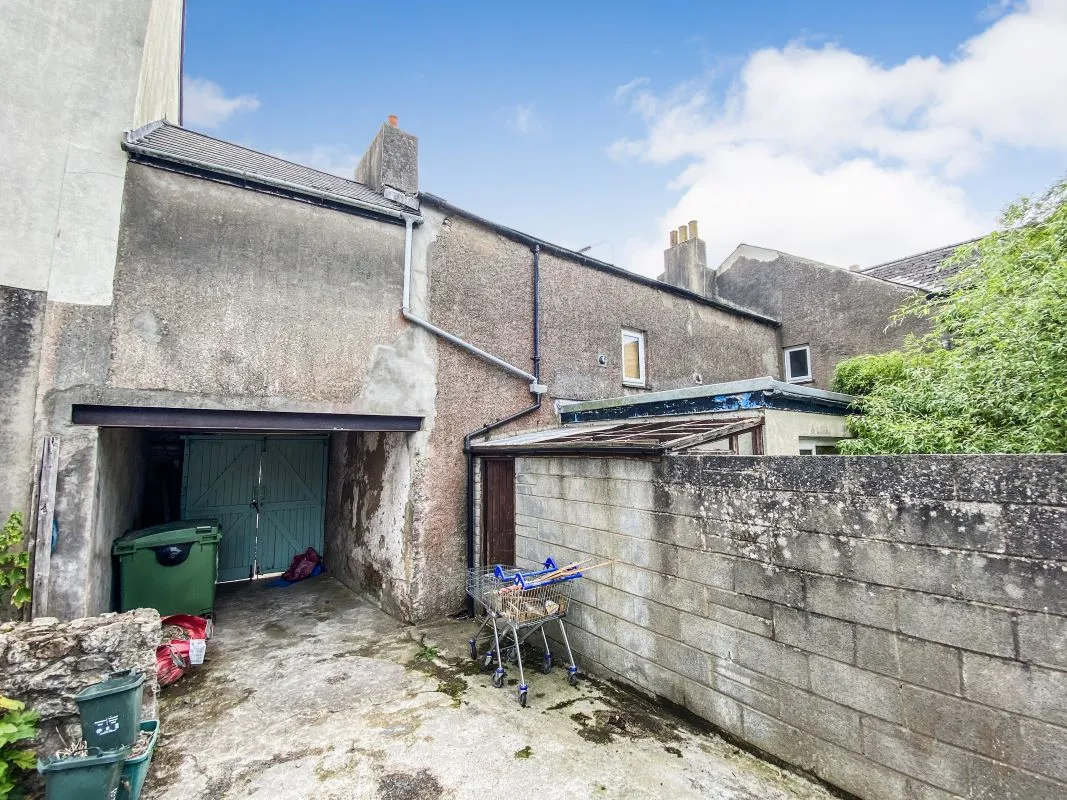 4 Laws Street, Pembroke Dock, Dyfed, SA72 6DL