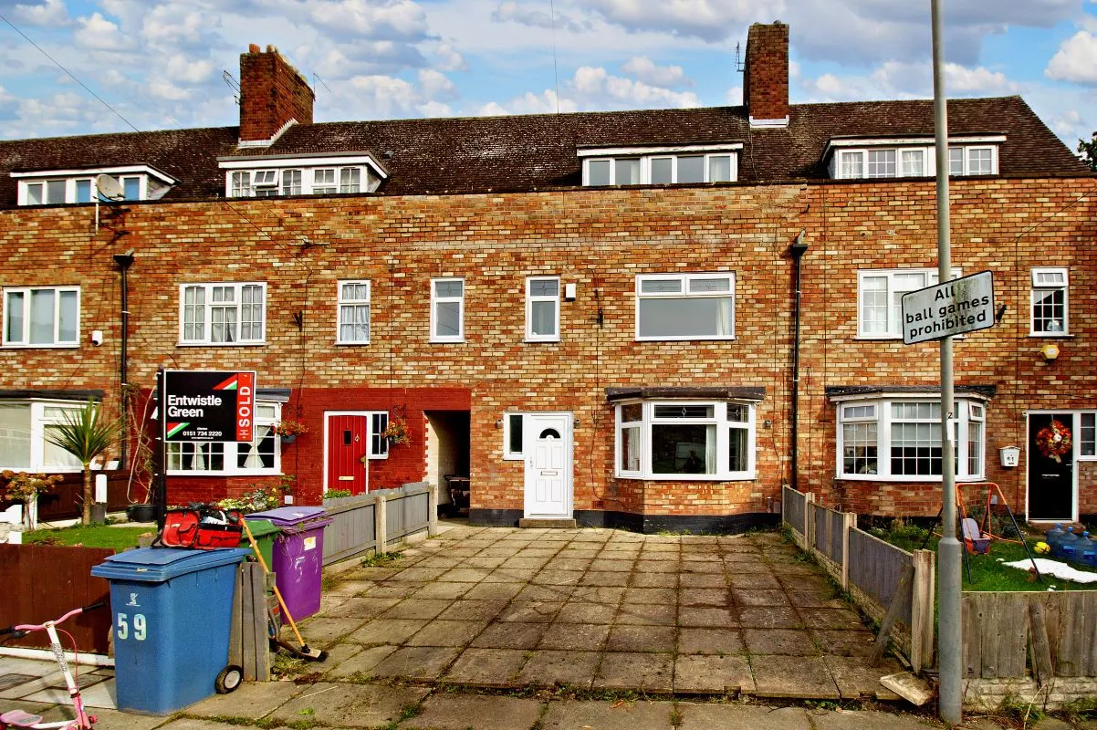 Garway, Liverpool, Merseyside, L25 5LP - Online Auctions