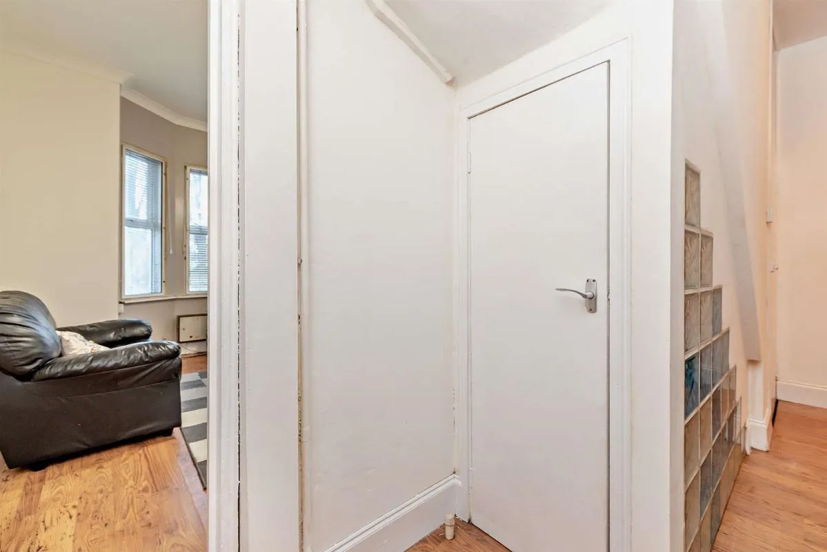 London Road, Reading, Reading, RG1 3PE - Online Auctions
