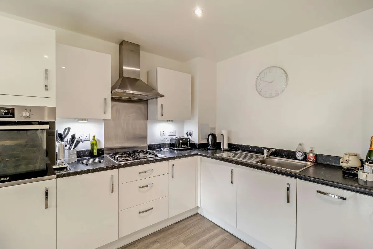 Hayworth House,, Todd Close, Borehamwood, WD6 1AB - Online Auctions