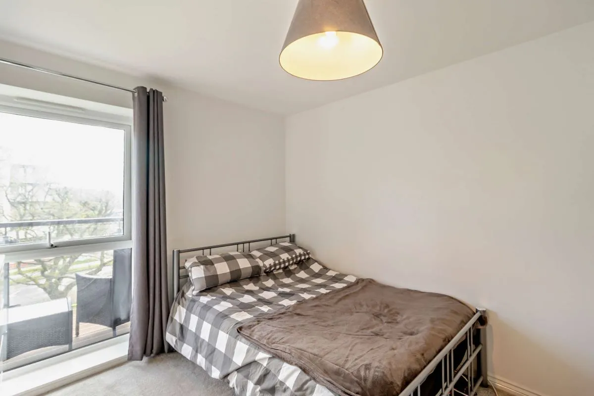 Hayworth House,, Todd Close, Borehamwood, WD6 1AB - Online Auctions