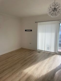 Lot 68 - Flat 19 Vanewood Court, Plunch Lane, Mumbles, Swansea, West Glamorgan, SA3 4JY