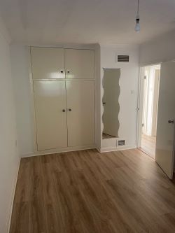 Lot 68 - Flat 19 Vanewood Court, Plunch Lane, Mumbles, Swansea, West Glamorgan, SA3 4JY