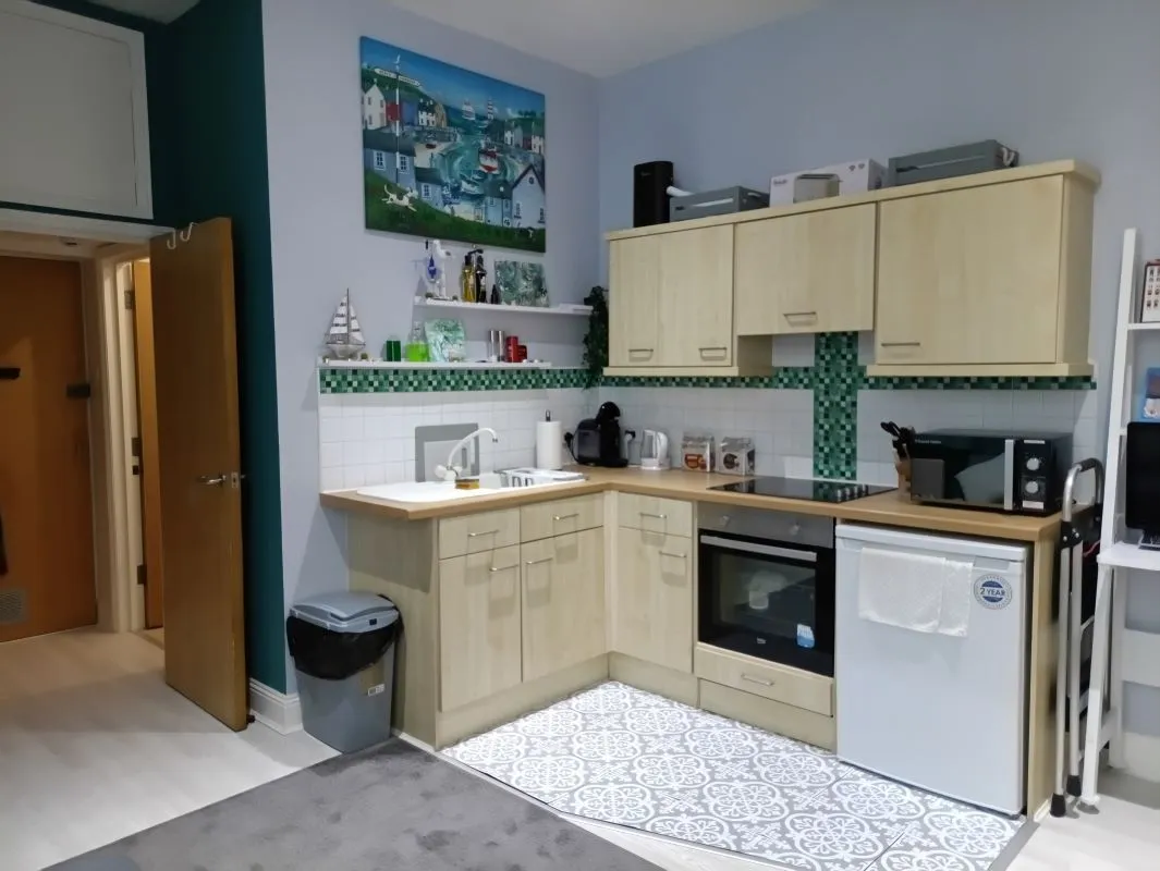 Lot 131 - Pembroke Buildings, 31 Cambrian Place, Swansea, West Glamorgan, SA1 1RL