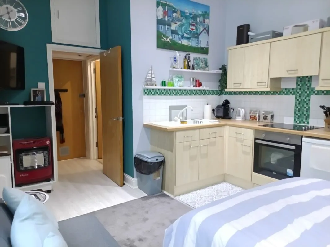 Lot 131 - Pembroke Buildings, 31 Cambrian Place, Swansea, West Glamorgan, SA1 1RL