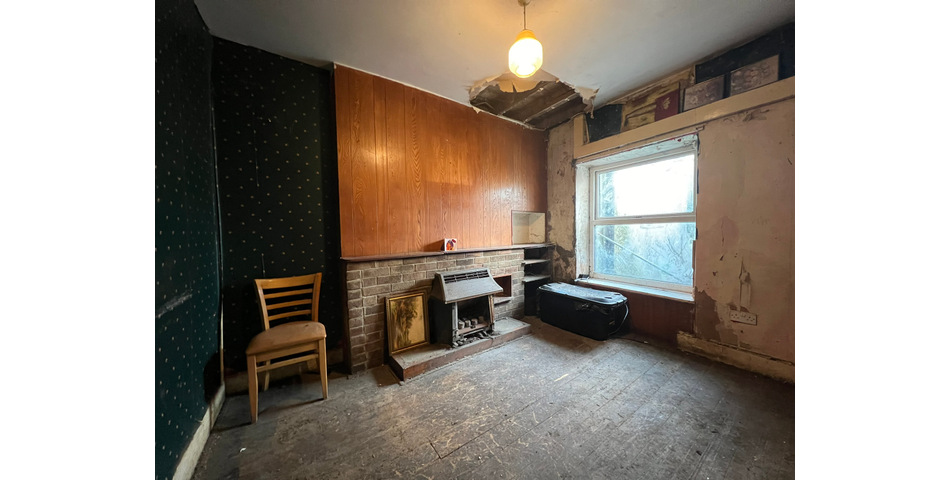  Two Bedroom Terraced House in Need of Refurbishment