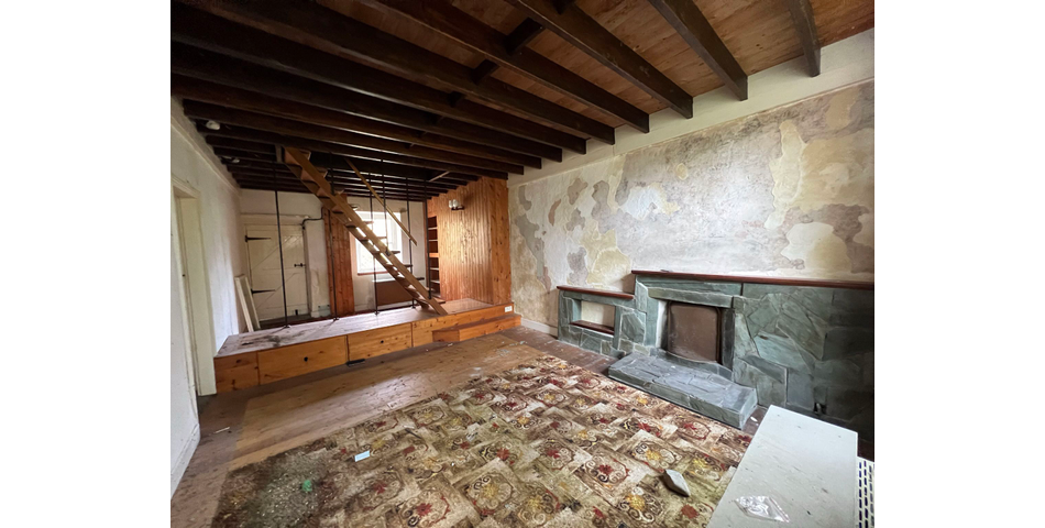 Traditional Welsh Cottage in Need of Modernisation