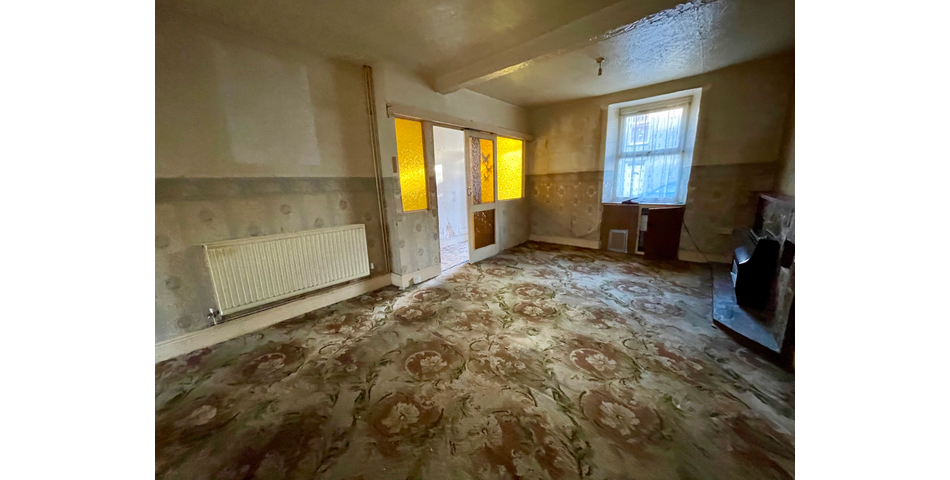 Two Bedroom Terrace House in Need of Modernisation