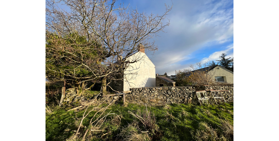 Detached House with Views, Set in Just Under 4 Acres 