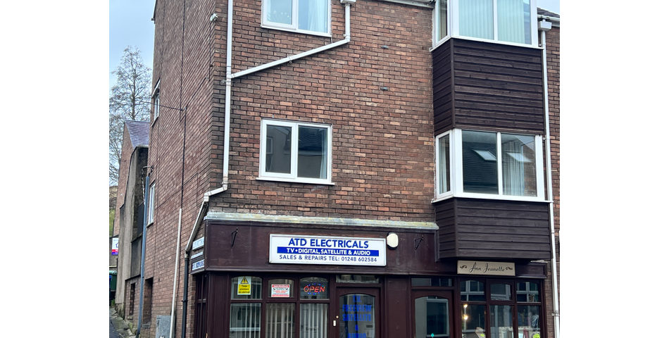 First Floor Apartment Located in Village Centre