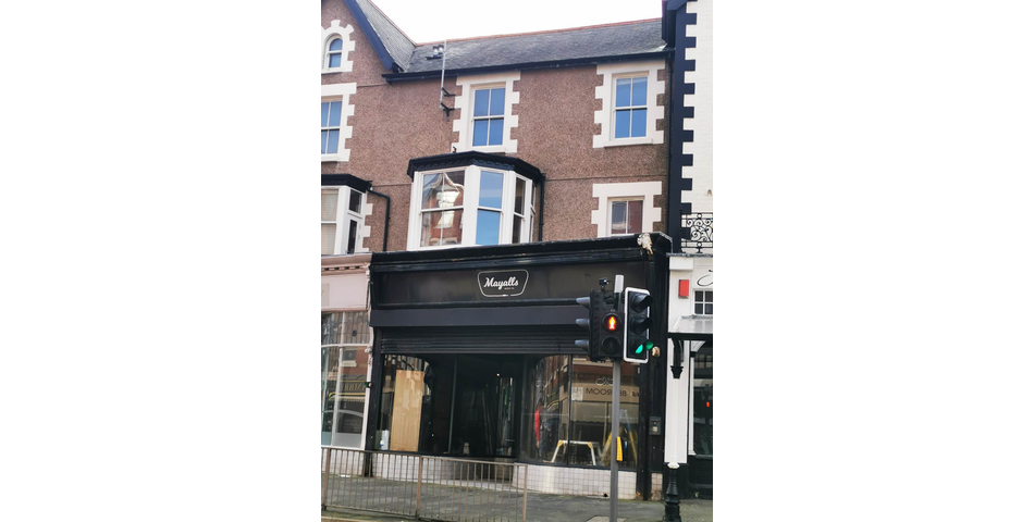 4 Bedroomed Maisonette in Town Centre Location