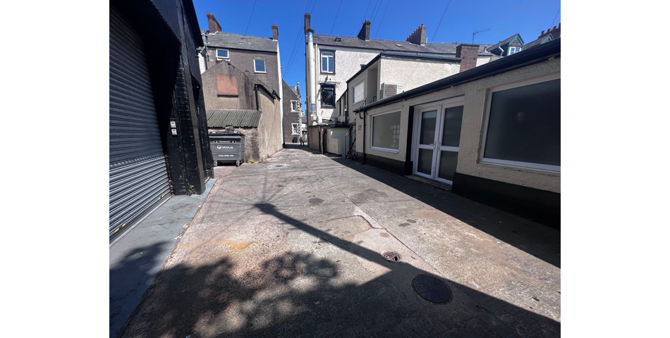 Commercial Premises - Offices & Buildings 