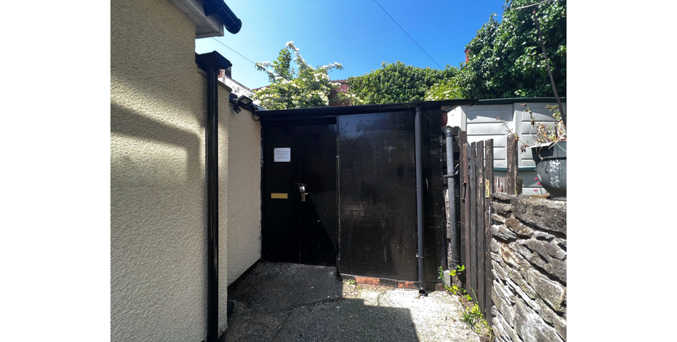 Commercial Premises - Offices & Buildings 