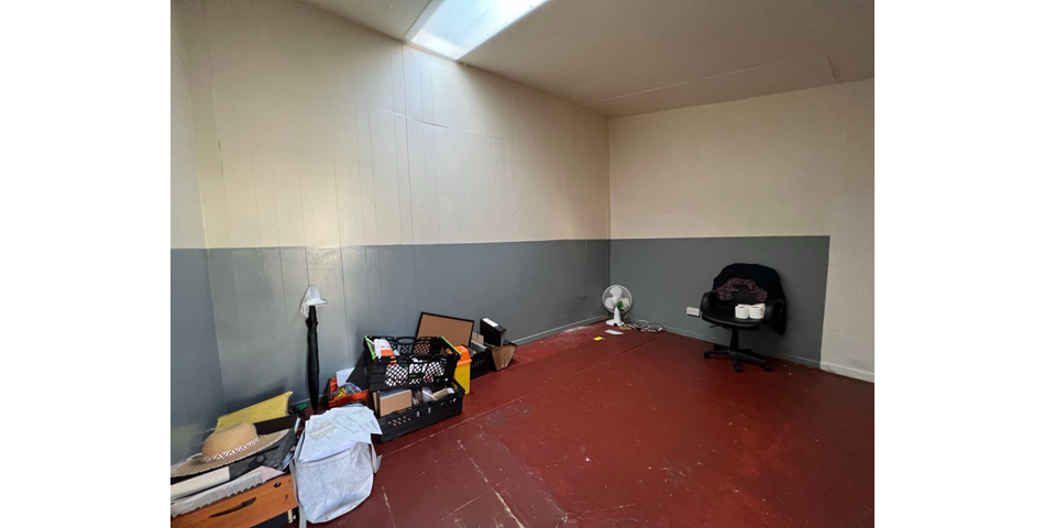 Commercial Premises - Offices & Buildings 