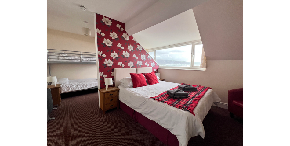 Guest House Overlooking the Seafront of Barmouth