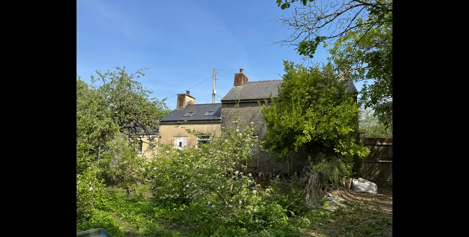 Semi-Detached Property (Formerly Two Properties) in need of Modernisation with Good-Size Garden to Rear