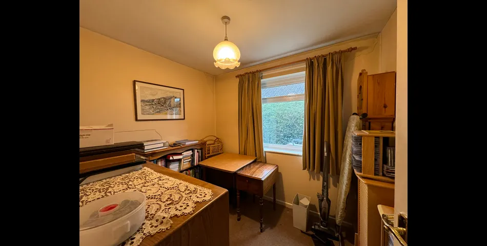 Detached Three-Bedroom Bungalow with Garage