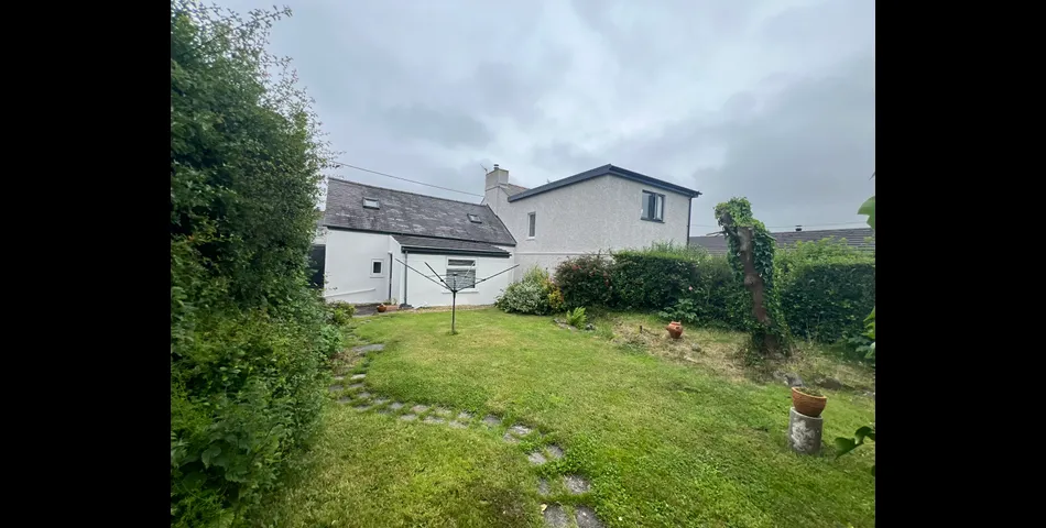 Cottage in Village Location