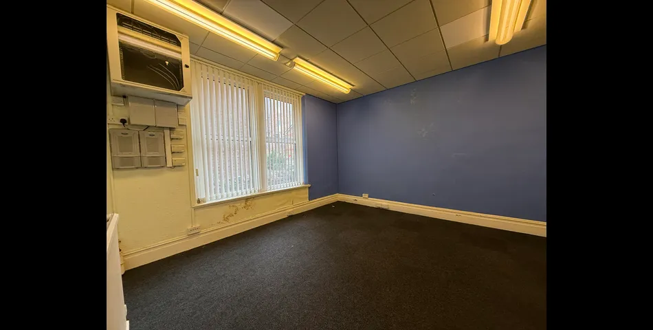 Leasehold Commercial Property (Ground Floors) in a Residential Area