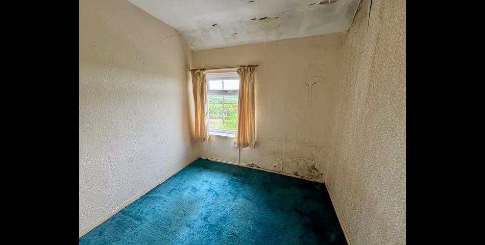 Three-Bedroom Terraced Property with Rural Views