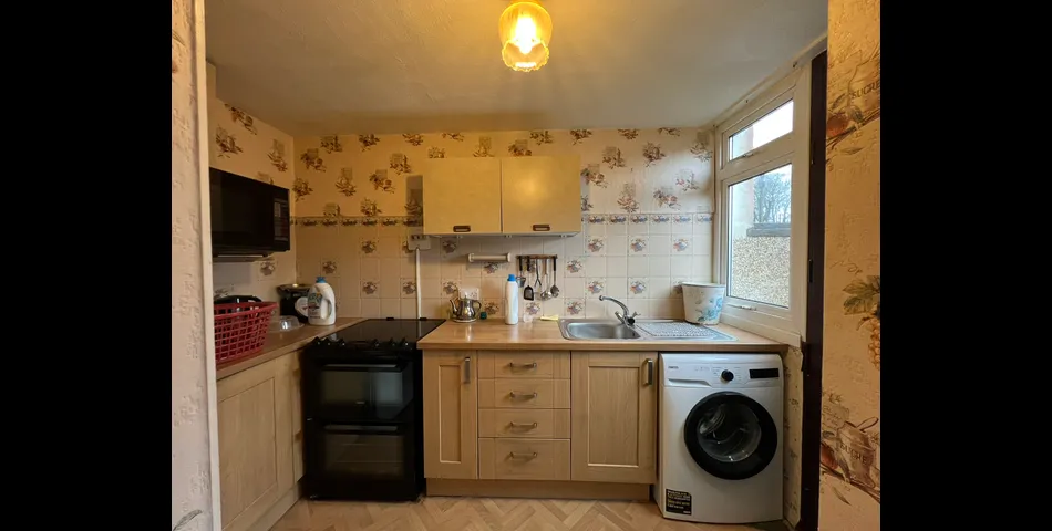 Three-Bedroom House Circa 0.5 of a Mile From Town Centre
